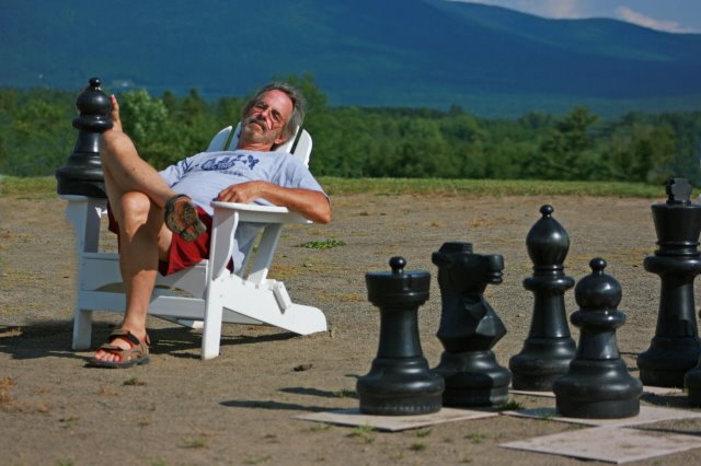 Steven trying to pick up a game of chess by Harmonyville