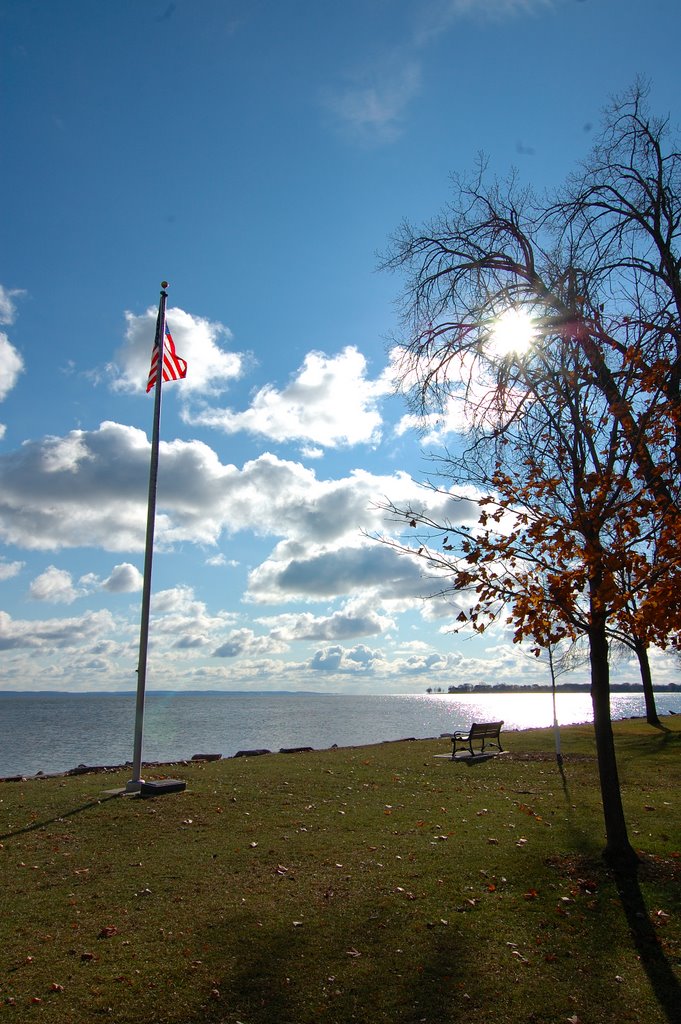 Neenah Lighthouse by NateG