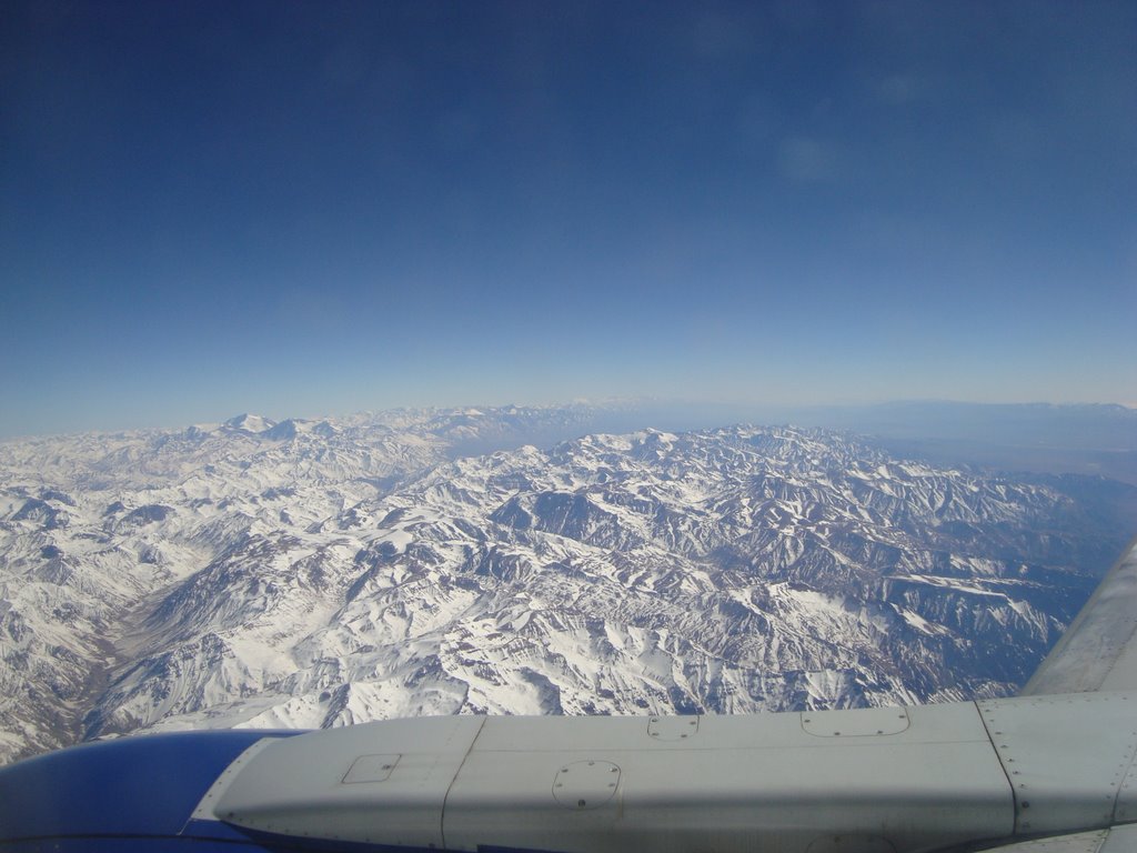 VUELO SOBRE LA CORDILLERA by YCIFUENTEST