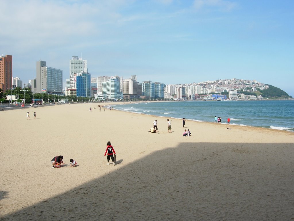 Haeundae Beach, Jung-dong, Haeundae-gu, Busan [해운대 해수욕장, 부산광역시 해운대구 중동] by Moongs™ (Moon Kee Ch…