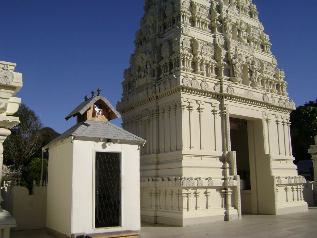 Hindu Temple Set 2 [1600 Las Virgenes Canyon Rd, Calabasas, CA‎] by daychatorn