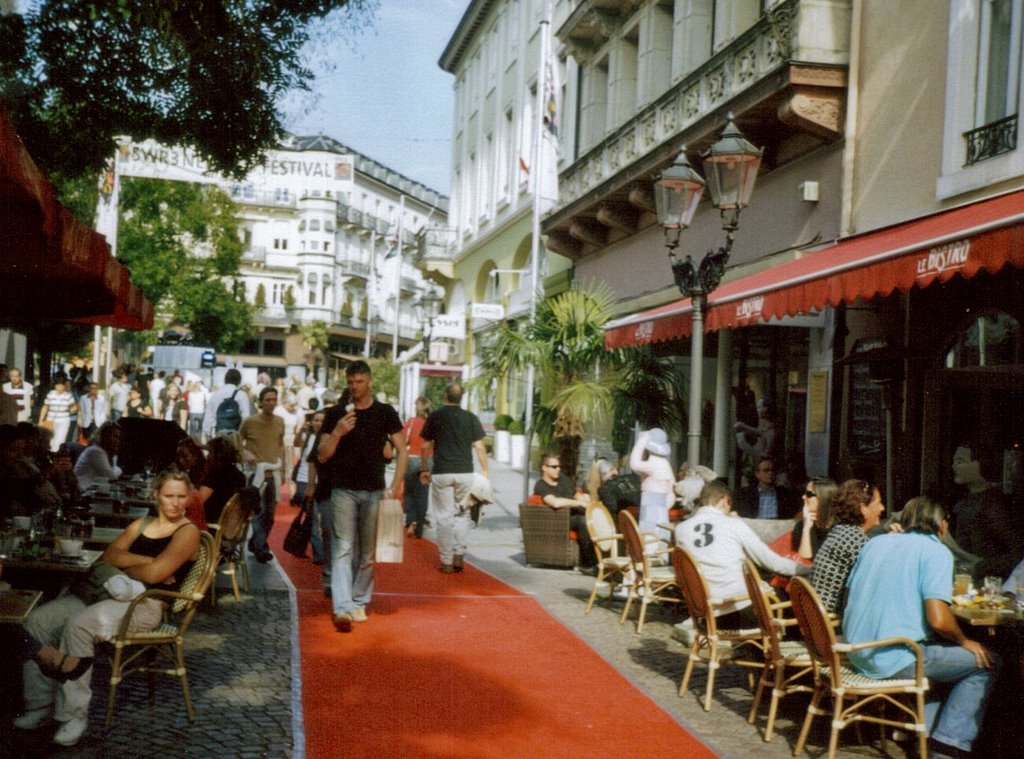 Baden-Baden. Sophienstr. am Wochenende by Alexander A.Gudkov