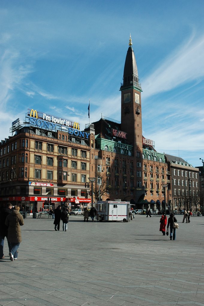 Rådhuspladsen-Palace Hotel by geoff turpin