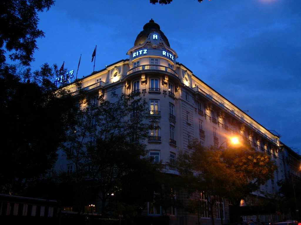 Hotel Ritz by Jose Lozano Gallego