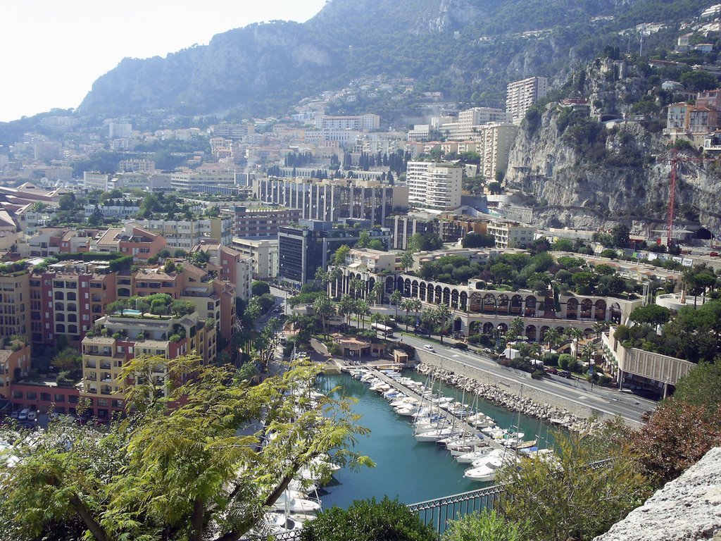 Vistas de Fontvieille desde Monaco Ville by Jose y Marina