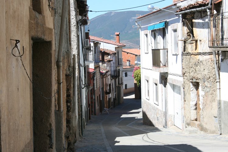 Calle Laurel.Villanueva by La Luna de Aceituna