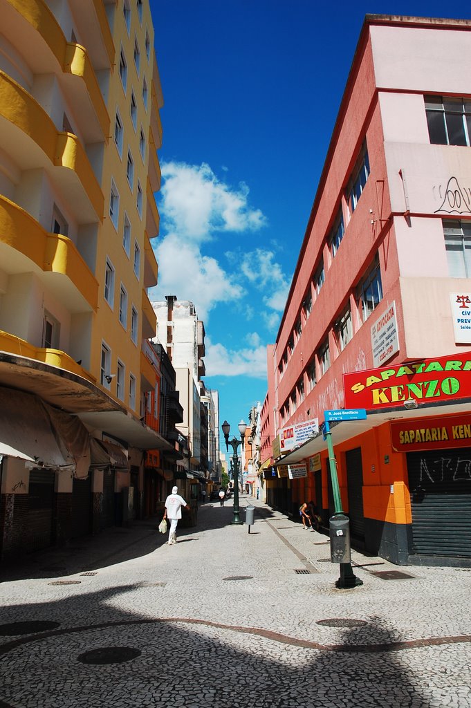 " inicio da rua saldanha marinho , curitiba, pr , brasil " by edson rosa