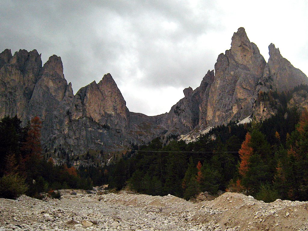 Rifugio Vajolet by Carmel Horowitz