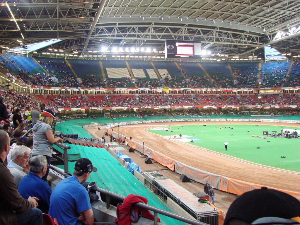 Millenium Stadium by rob glover