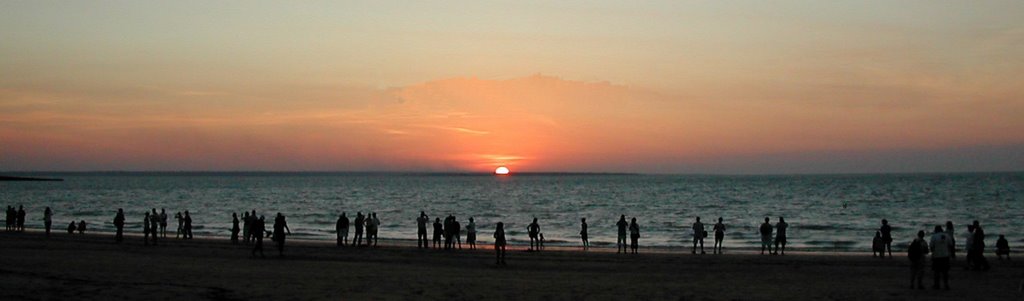 Mindle Beach (Darwin) by Ashley Taylor