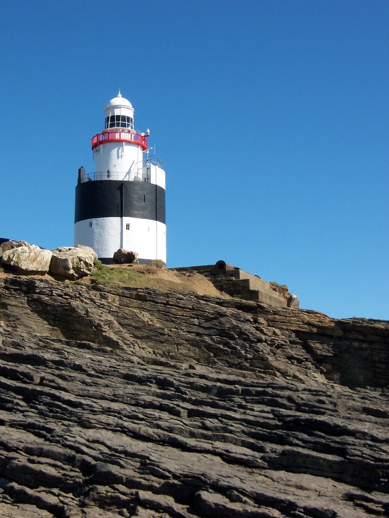 Hook Point Lighthouse by 2WheelsBest