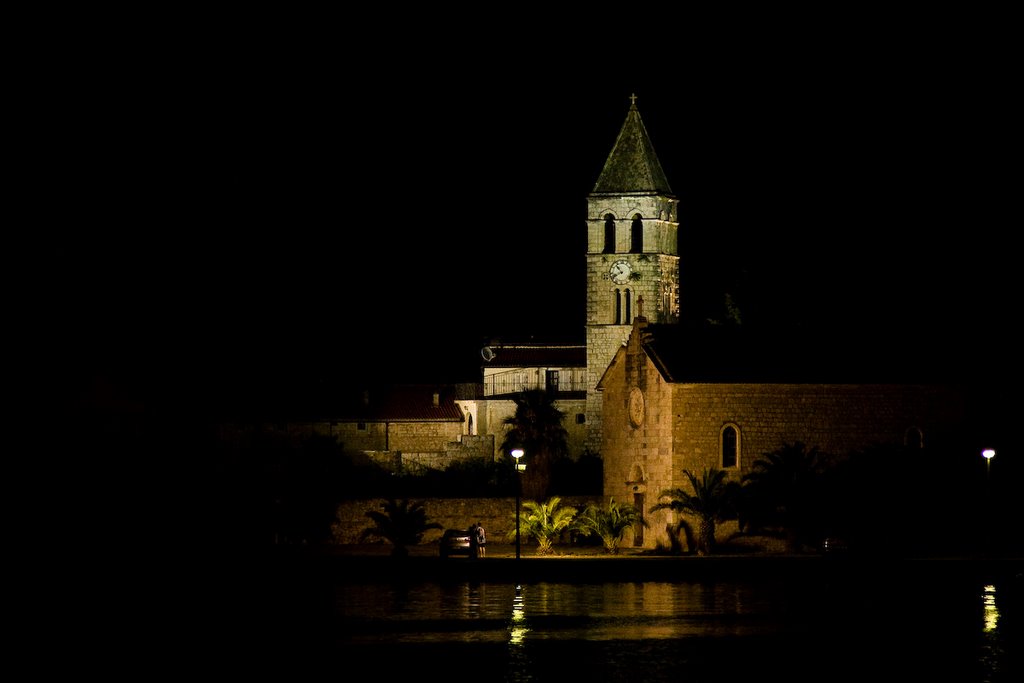 Church on peninsula, Vis by spavlek