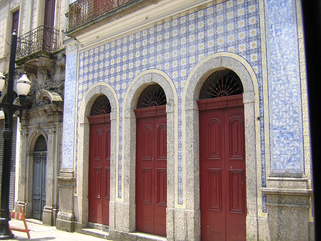 Azulejos en centro historico de santos by perlaasis