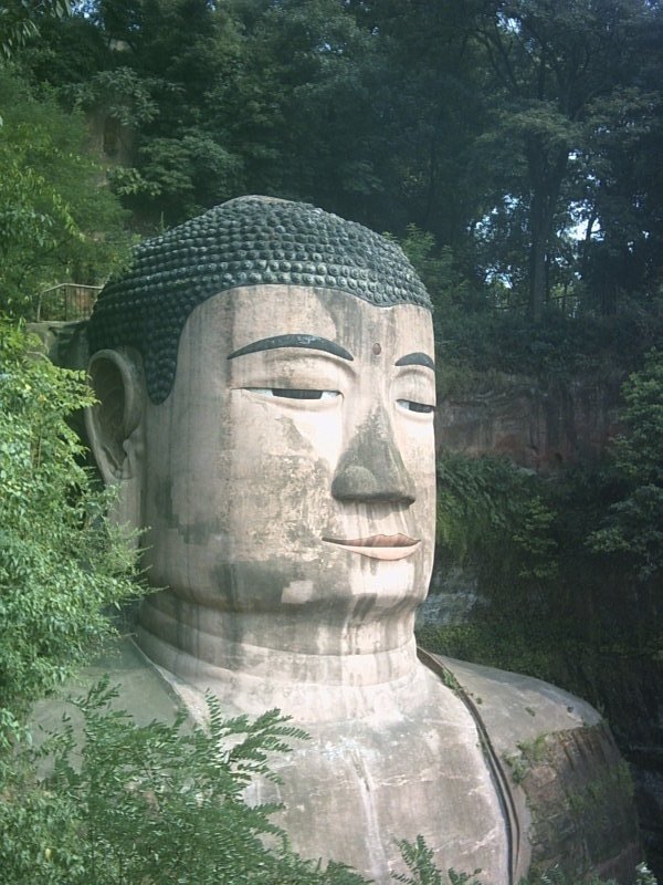 The head of the Leshan Buddha by nickeaj