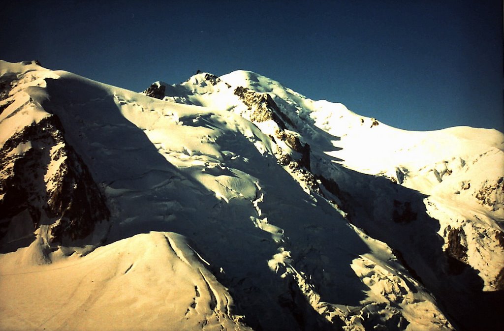 Mont Blanc from Aiguille du Midi by Martin Pazzani