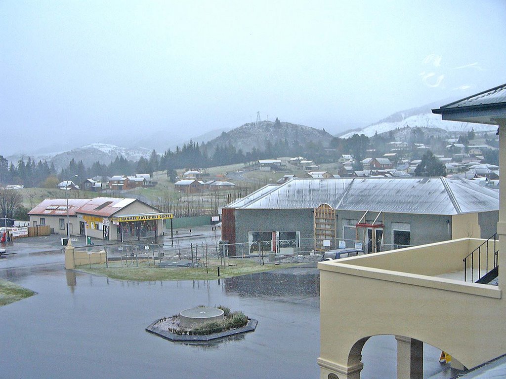 Early morning snow, Hanmer Springs by WPHall