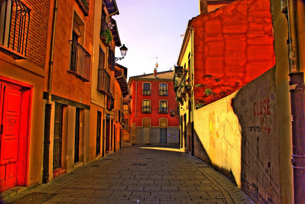 Leon Barrio Humedo HDR by © xeima