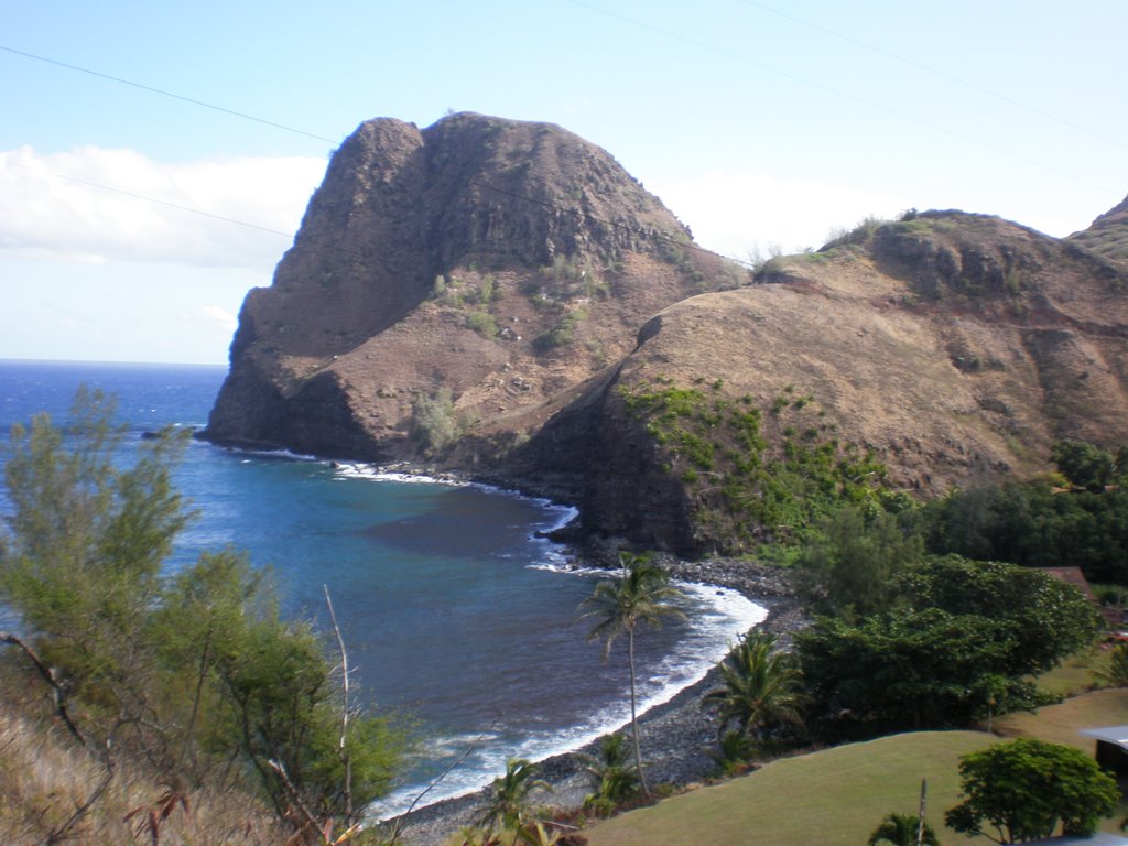 Maui Village by chadneufeld