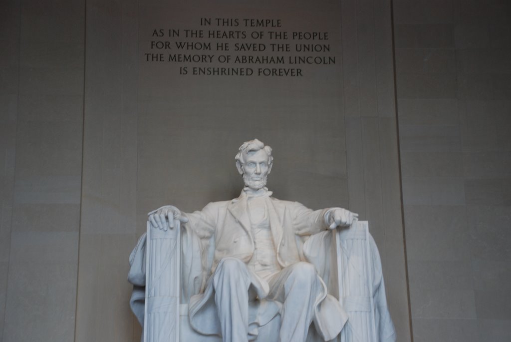 Lincoln Memorial by Dan Madieros