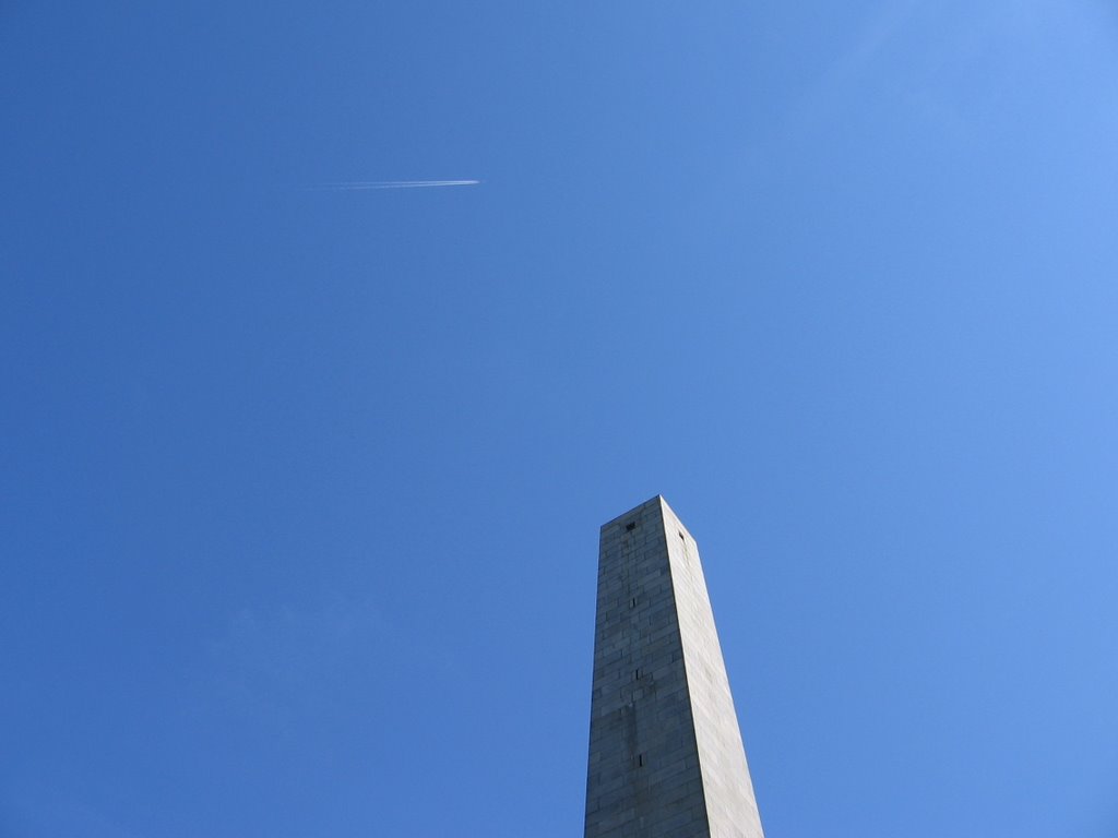 Monument at Bunker Hill by koji.hirai