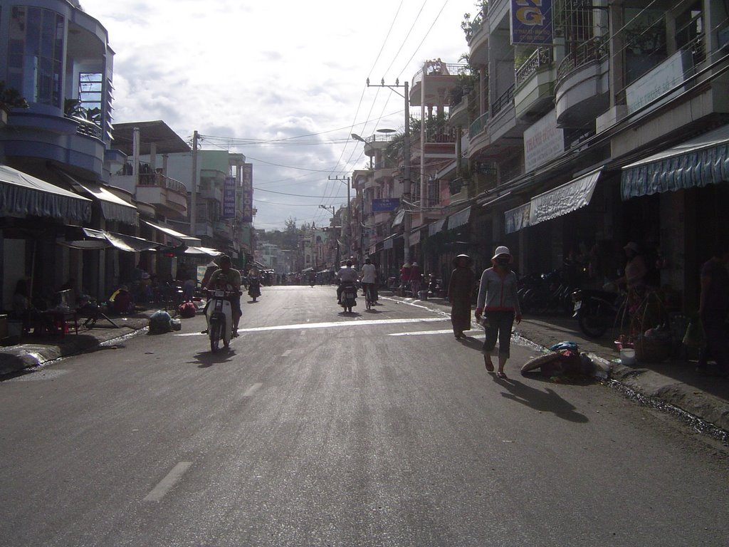 Tháp Bà Rd by goitinh2007