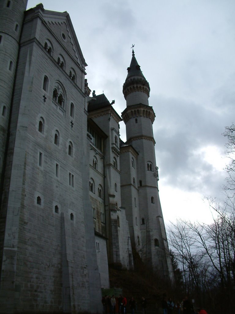 Neuschwanstein Castle by kstype