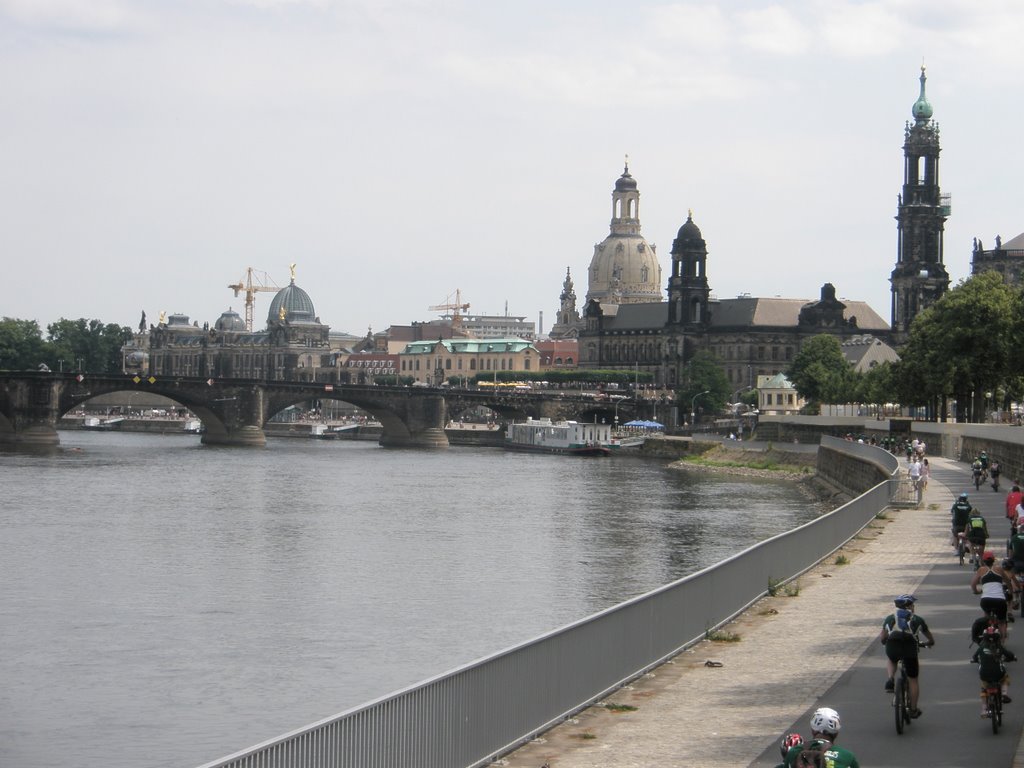 Blick auf die Altstadt by stefan_a