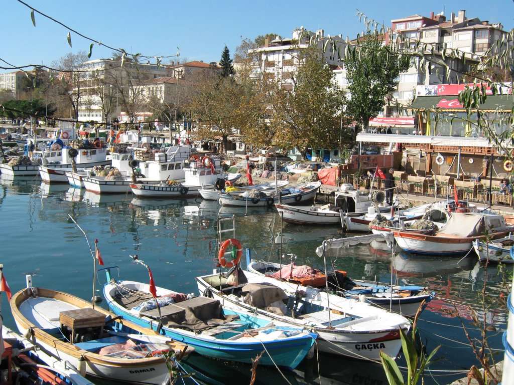 Tekirdağ Limanı by Taner ERKENOĞLU