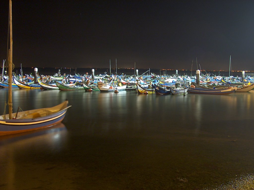 Barcos na Noite by Fernando Rangel