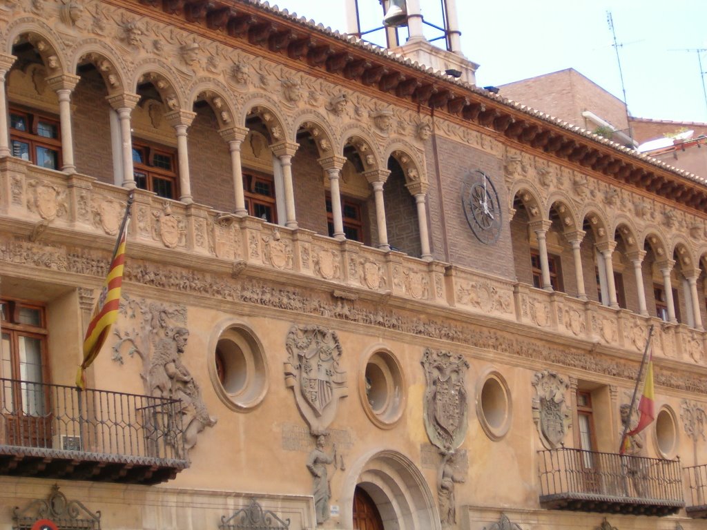 Ayuntamiento by Rosa Lob