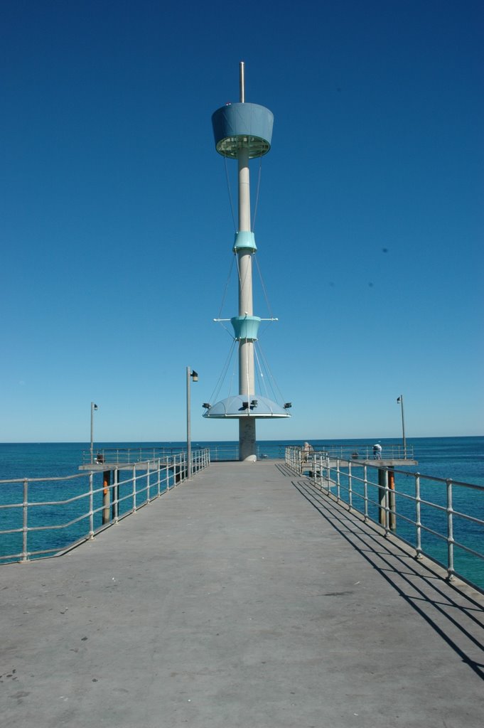 Brighton, Jetty by Wolfram Wannrich