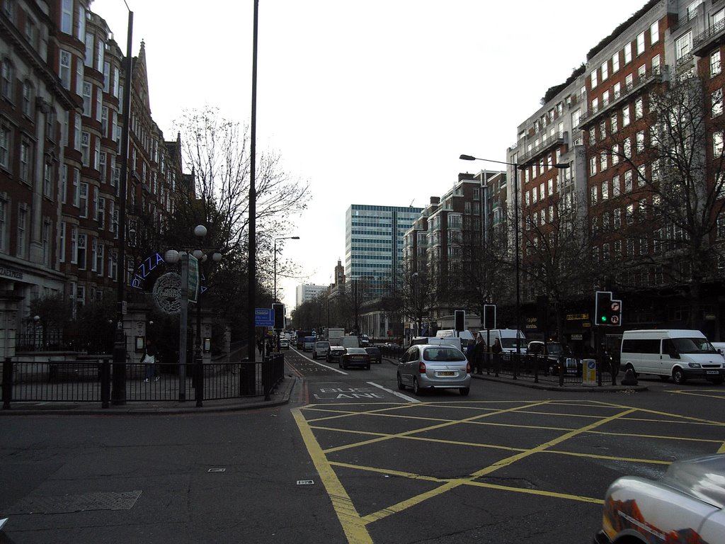 Marylebone Rd_London by Laura Sayalero