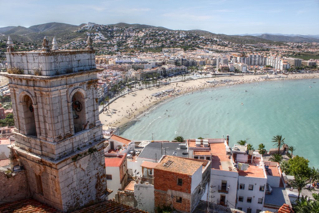 Playa by Rubén Moreno Montoli…