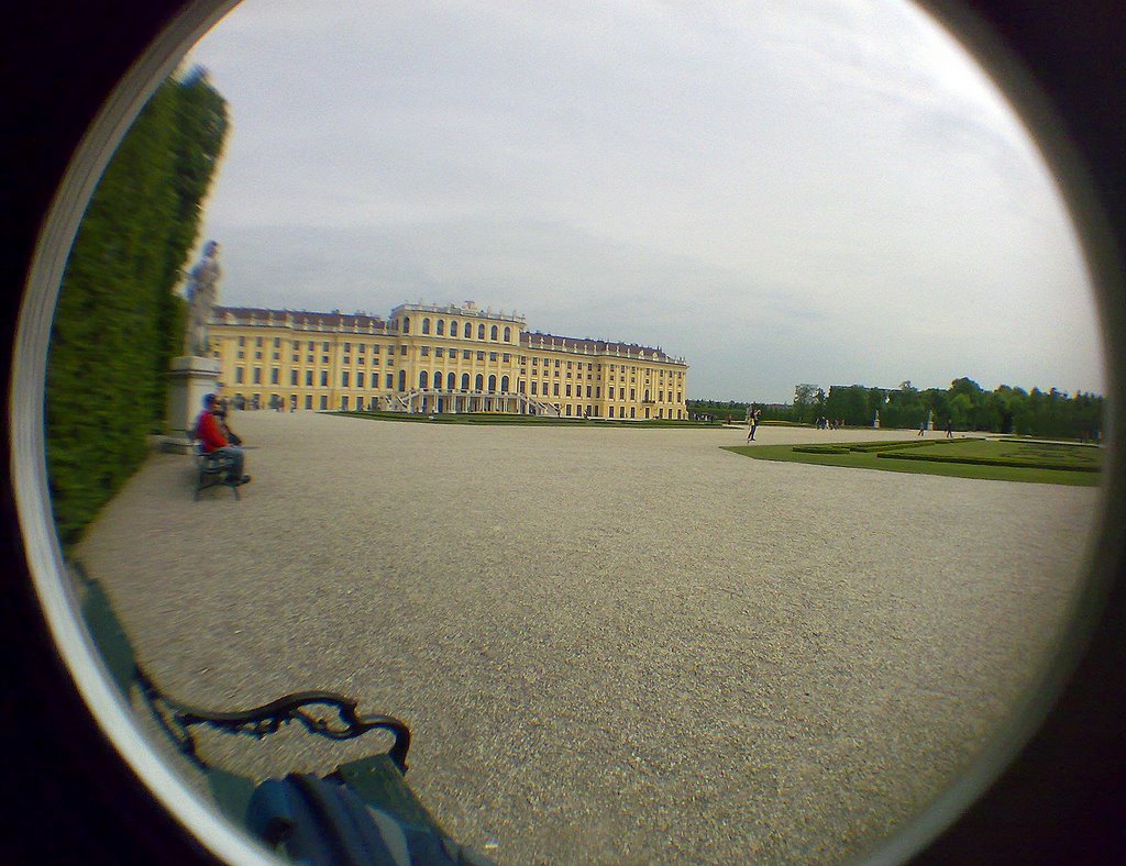 Schloss is yellow by Piotr Rabiej