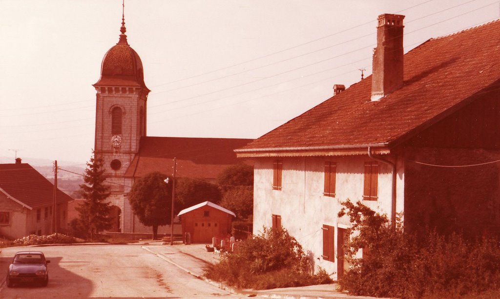 LORAY l'église (1981) by G.Rosette