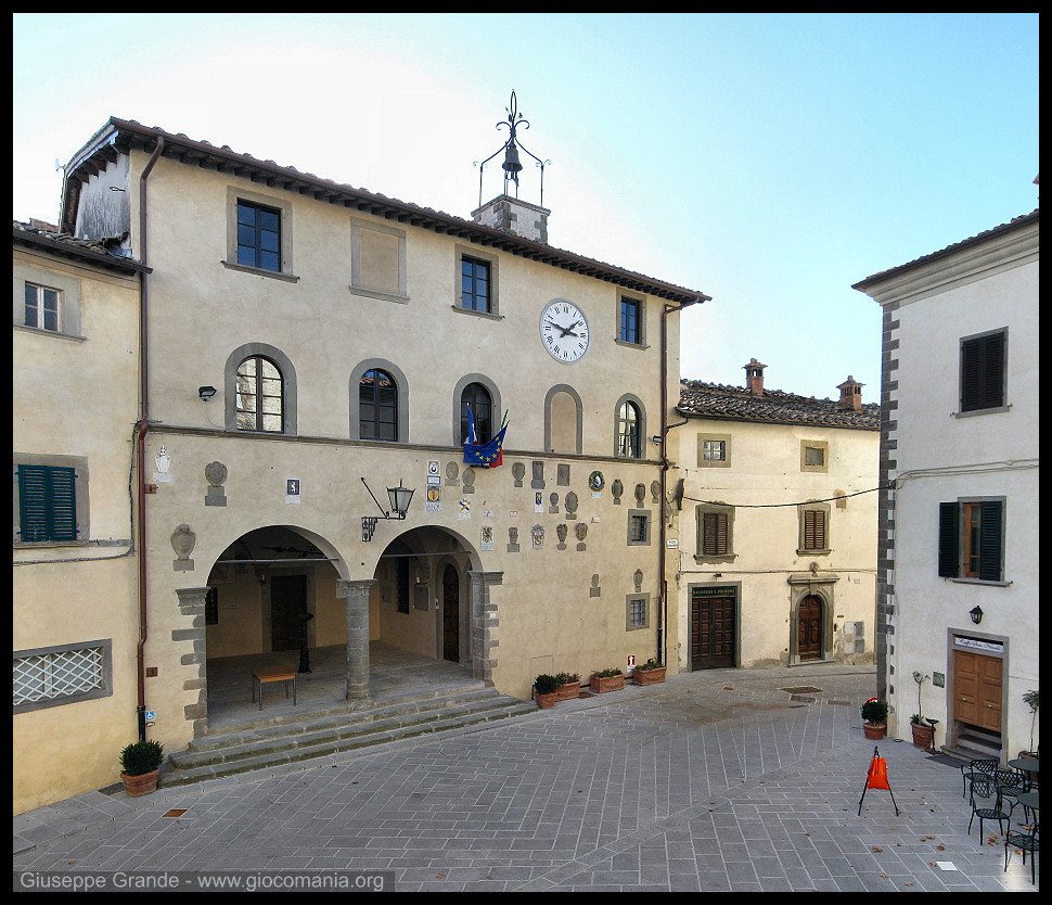 53017 Radda in Chianti SI, Italy by Giuseppe Grande