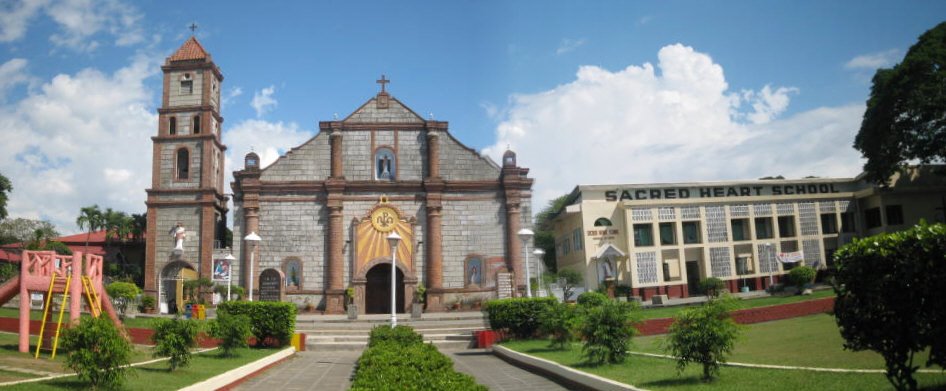 Catholic church of bauang , la union by henrybetz