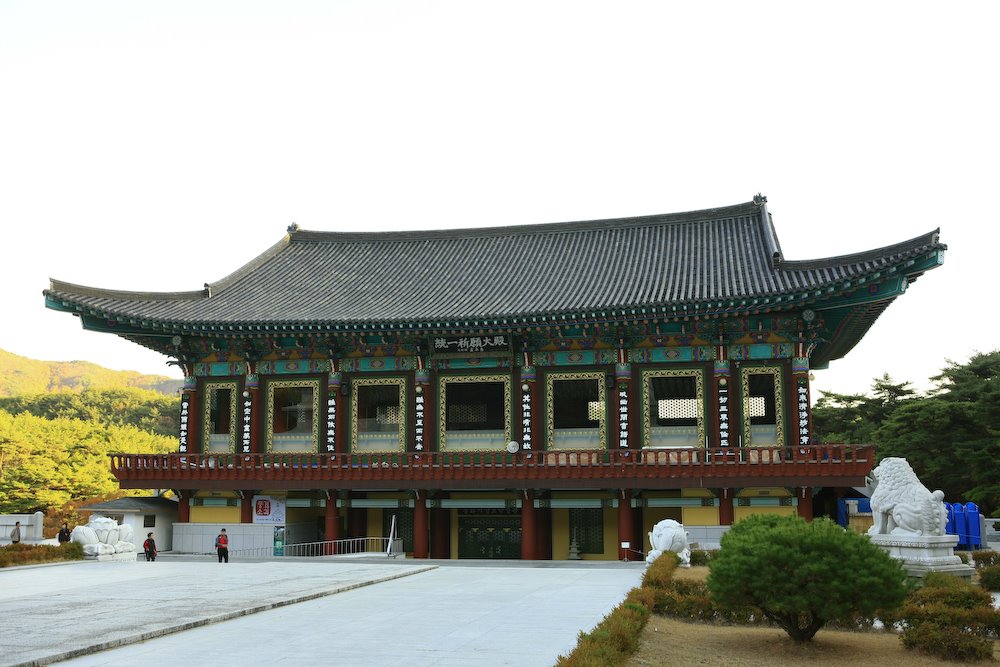 Donghwasa 동화사 통일대전 by www.Visitkorea.or.kr