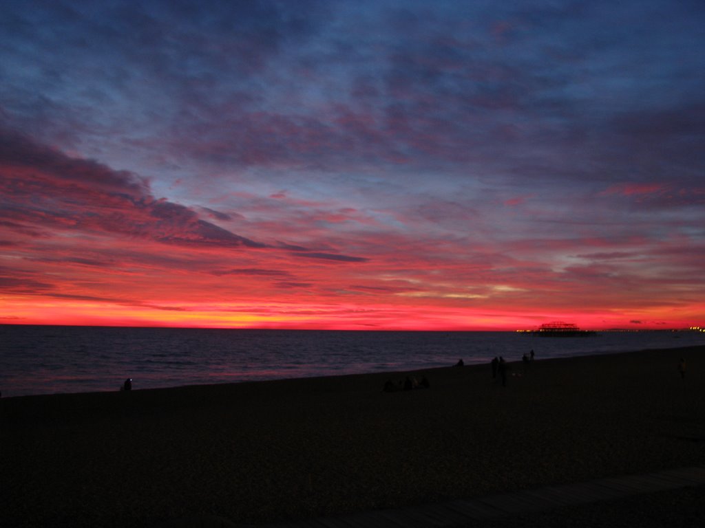 Amazing sky, what else to say - Brighton & Hove, U.K. by faria_mario@hotmail.…