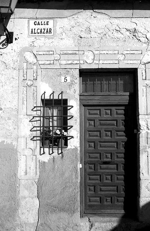 Calle del Alcázar de Cuenca by José Manuel Sáinz