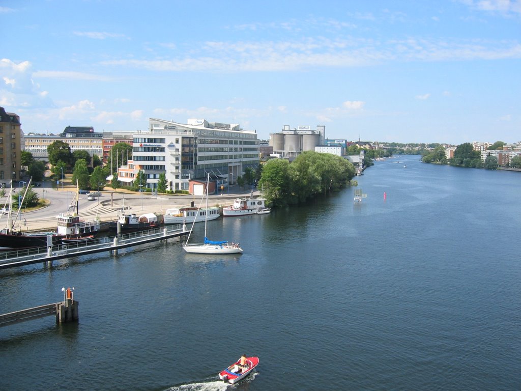 Liljeholmsviken from Liljeholmsbron (left) by Alexander Teglund