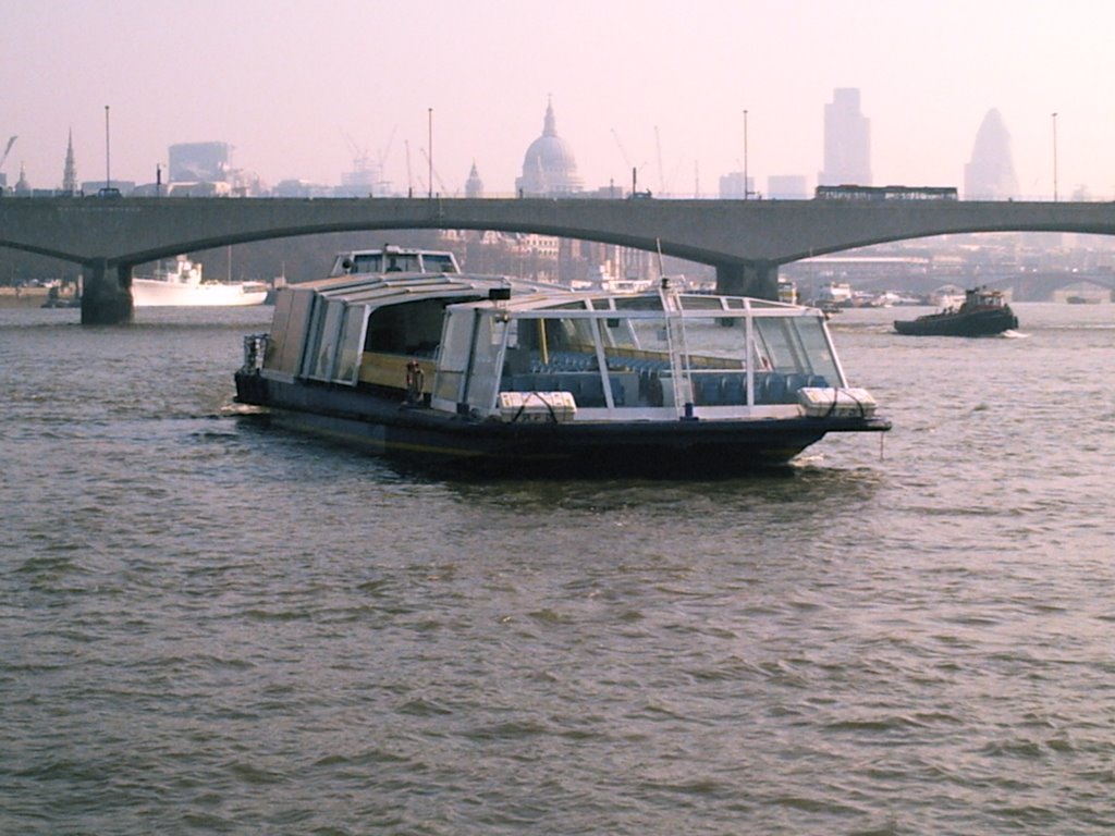 Thames River Boat by Martyn Hood