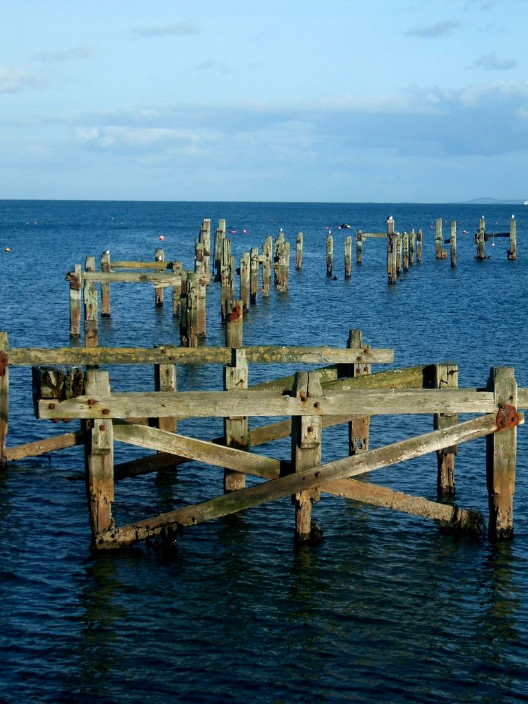 The Old Pier. Swanage by swhit