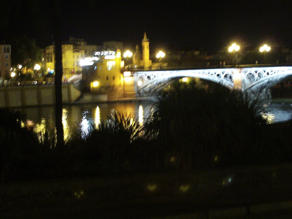 Puente Triana by Kinki