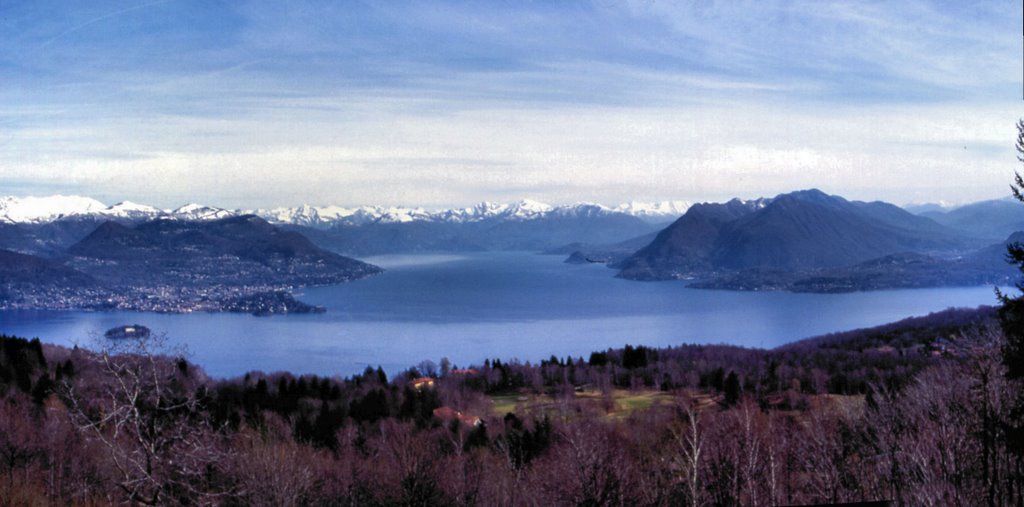 Il Lago Maggiore dal Mottarone by Vito Antongiovanni