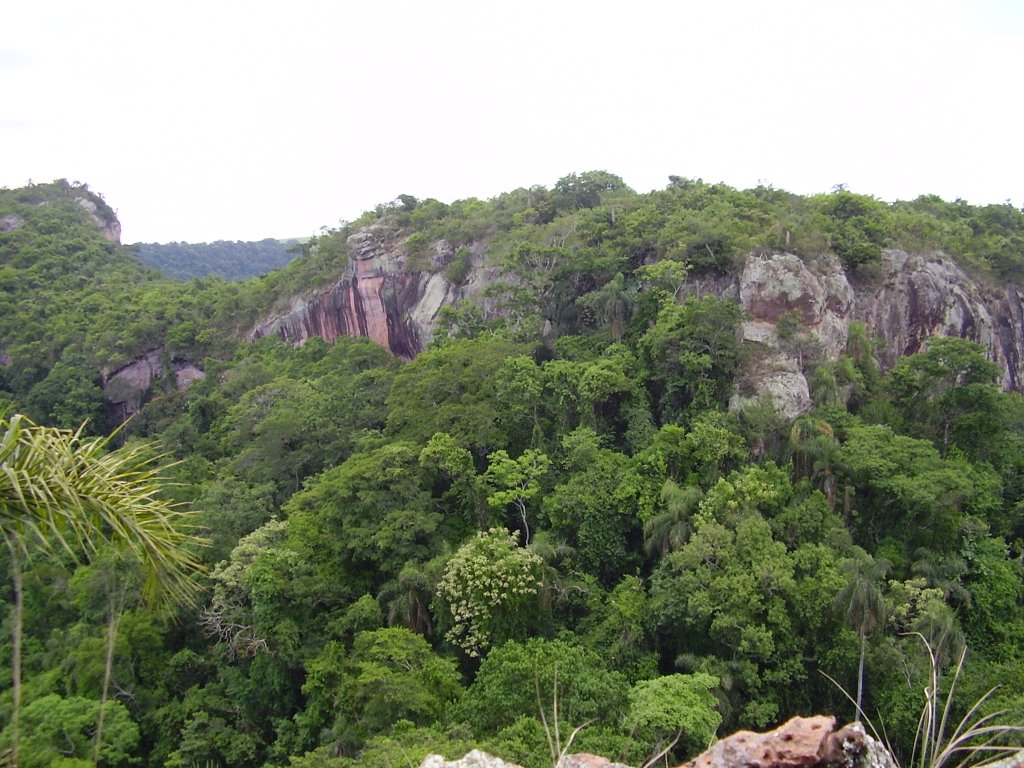 PEDRA BRANCA - MINEIROS DO TIETÊ by Gerson - Brazil