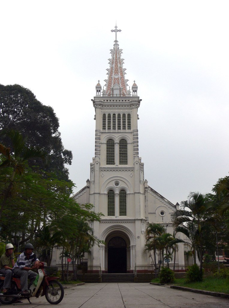 Nhà thờ Chợ Quán (church) by rongcoithit