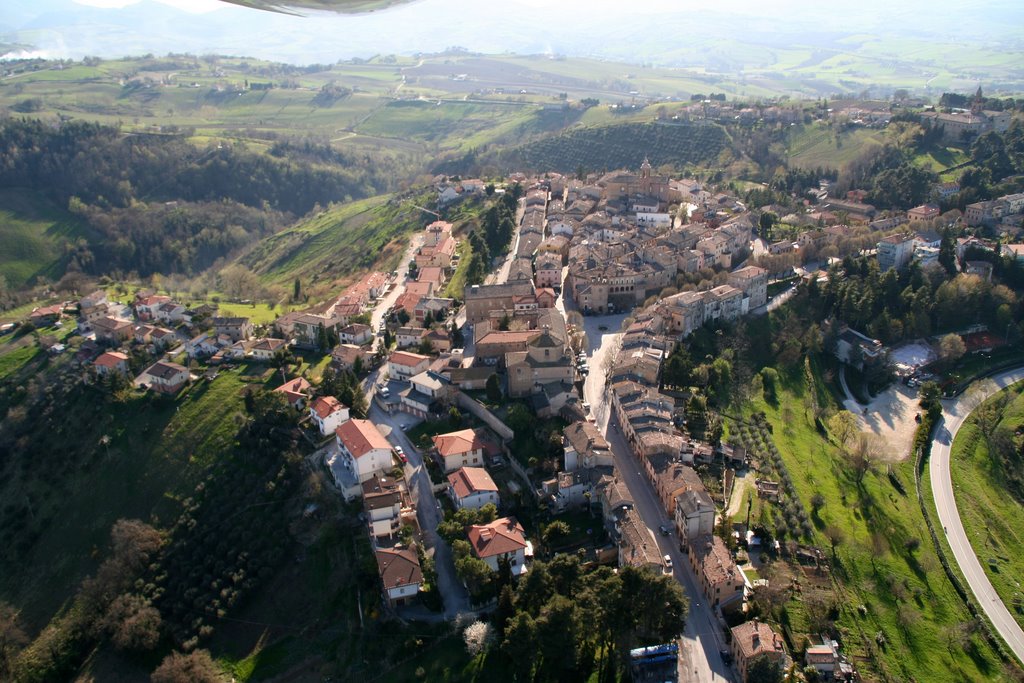 Veduta Aerea Montecarotto by vittorio gerini