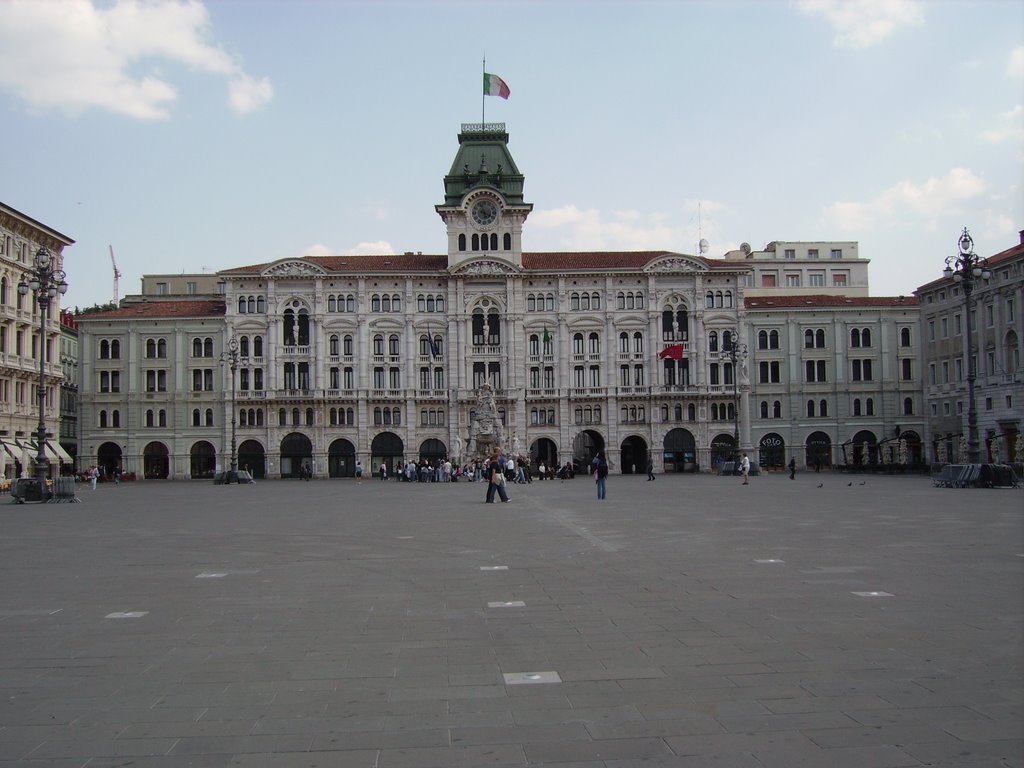 PIAZZA UNITA' D'ITALIA by cataldo santoro