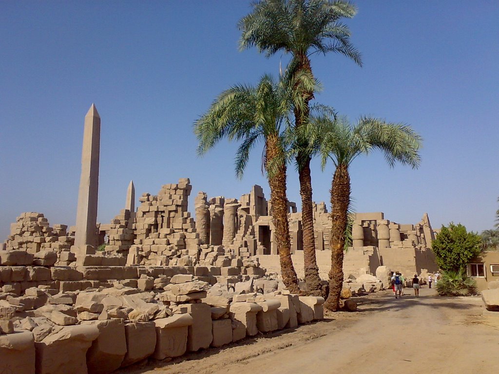 Karnak, Hinterhof by mngb